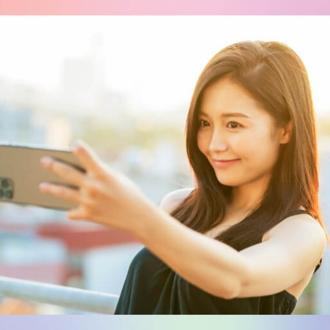 셀카 잘 찍는 법: 꼭 알아야 할 5가지 셀카 꿀팁