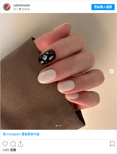 藍白跳色美甲
