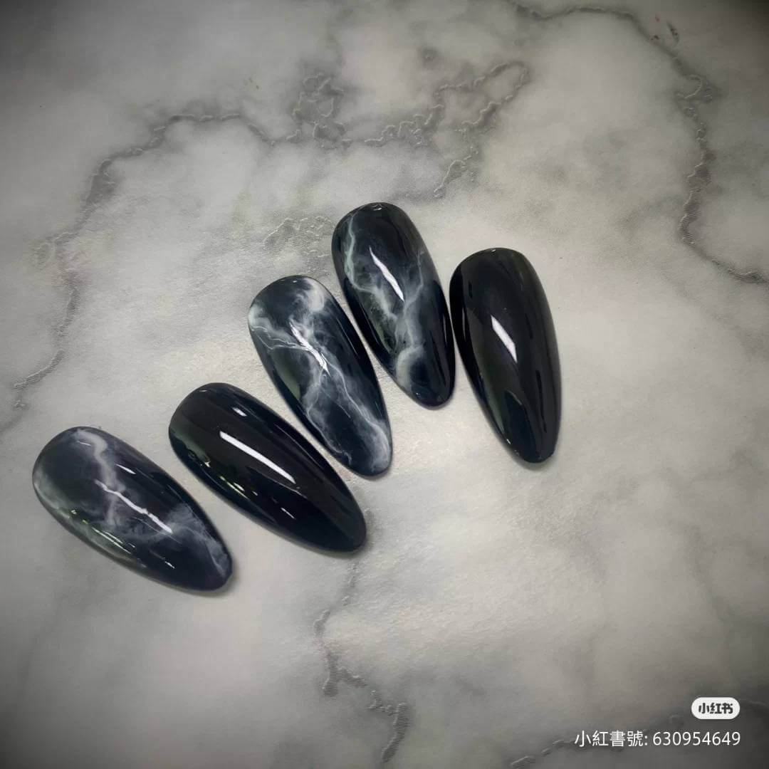 暗夜大理石美甲