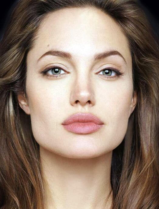Visage carré : Angelina Jolie