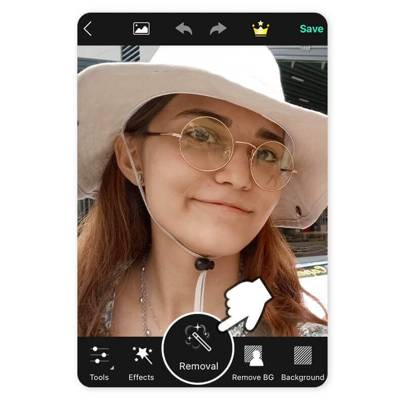 Encontrando a ferramenta Remoção IA no YouCam Perfect para tirar reflexo