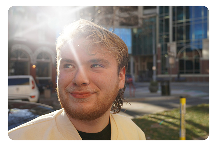 Remove lens flare from photos instantly using YouCam Perfect app.