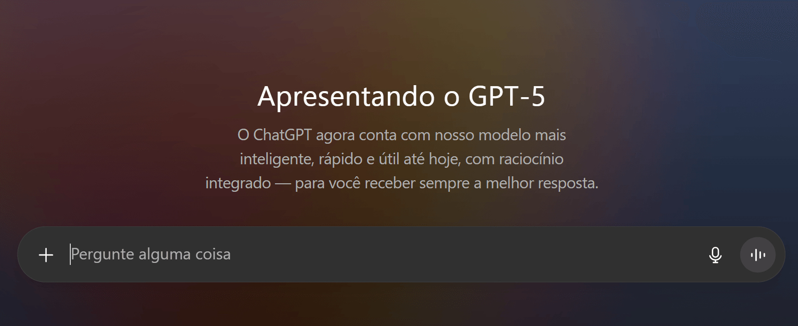 Interface do ChatGPT anunciando o lançamento do GPT-5. A tela mostra o texto "Apresentando o GPT-5" e a barra de prompt para o usuário interagir com o novo modelo de IA mais inteligente e rápido.