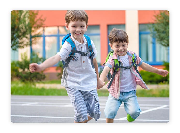 Sibling in Back To School Photo