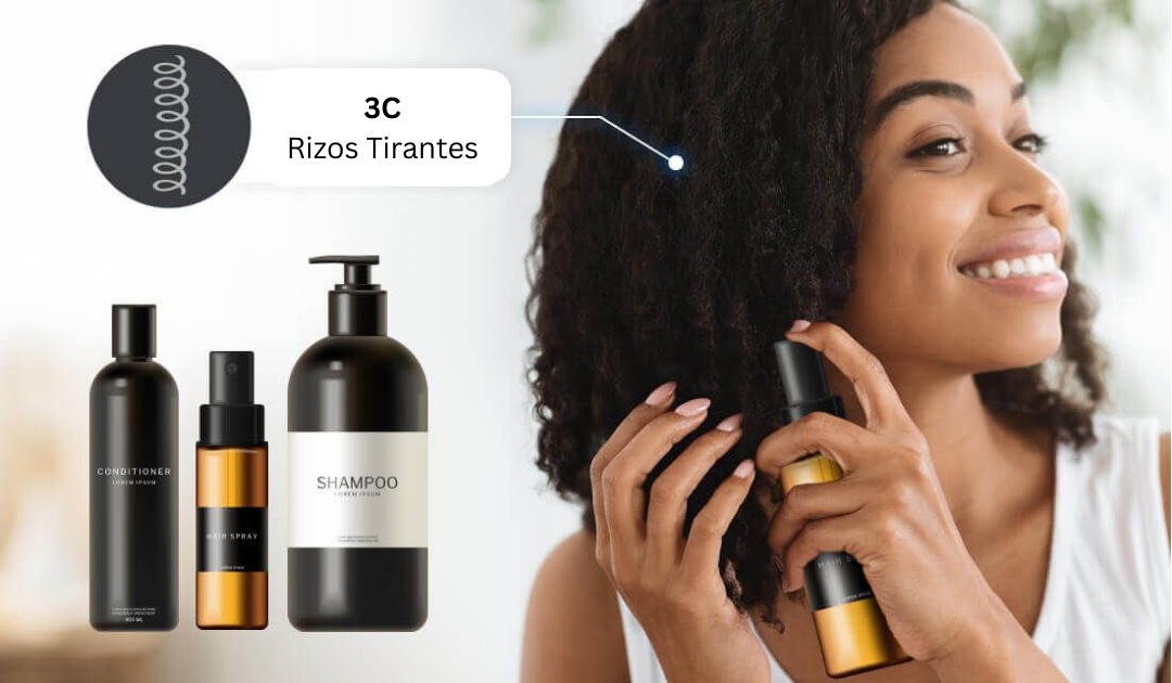 mujer disfrutando de los beneficios de utilizar los productos recomendados por el analizador de tipos de rizo online
