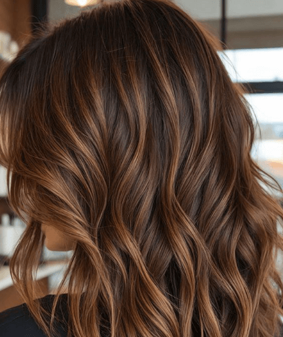 Tendance couleur cheveux 2025 #10. Balayage noisette