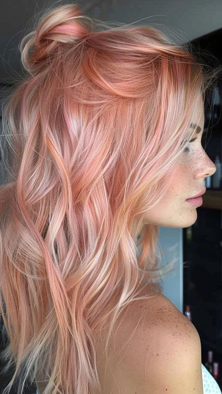 Colore Capelli Autunno Inverno 2025: Biondo Fragola