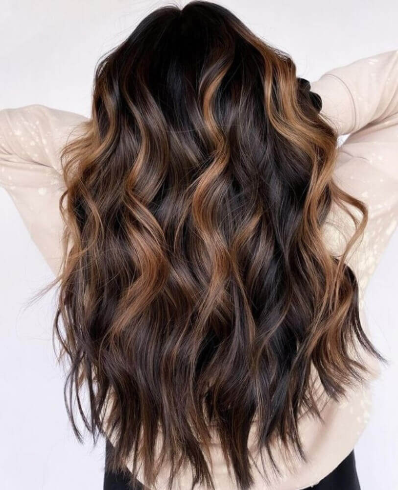 Colore Capelli Autunno Inverno 2025: Colpi di Sole Biondo Miele