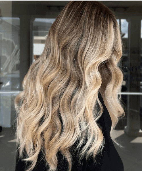 Colore Capelli Autunno Inverno 2025: Balayage Biondo