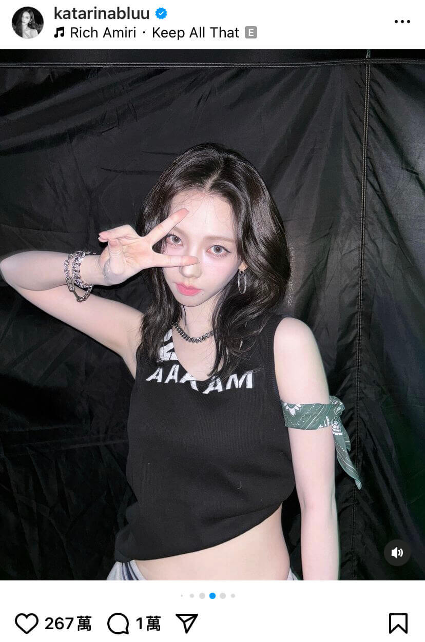 圓臉髮型範本：外翻捲髮