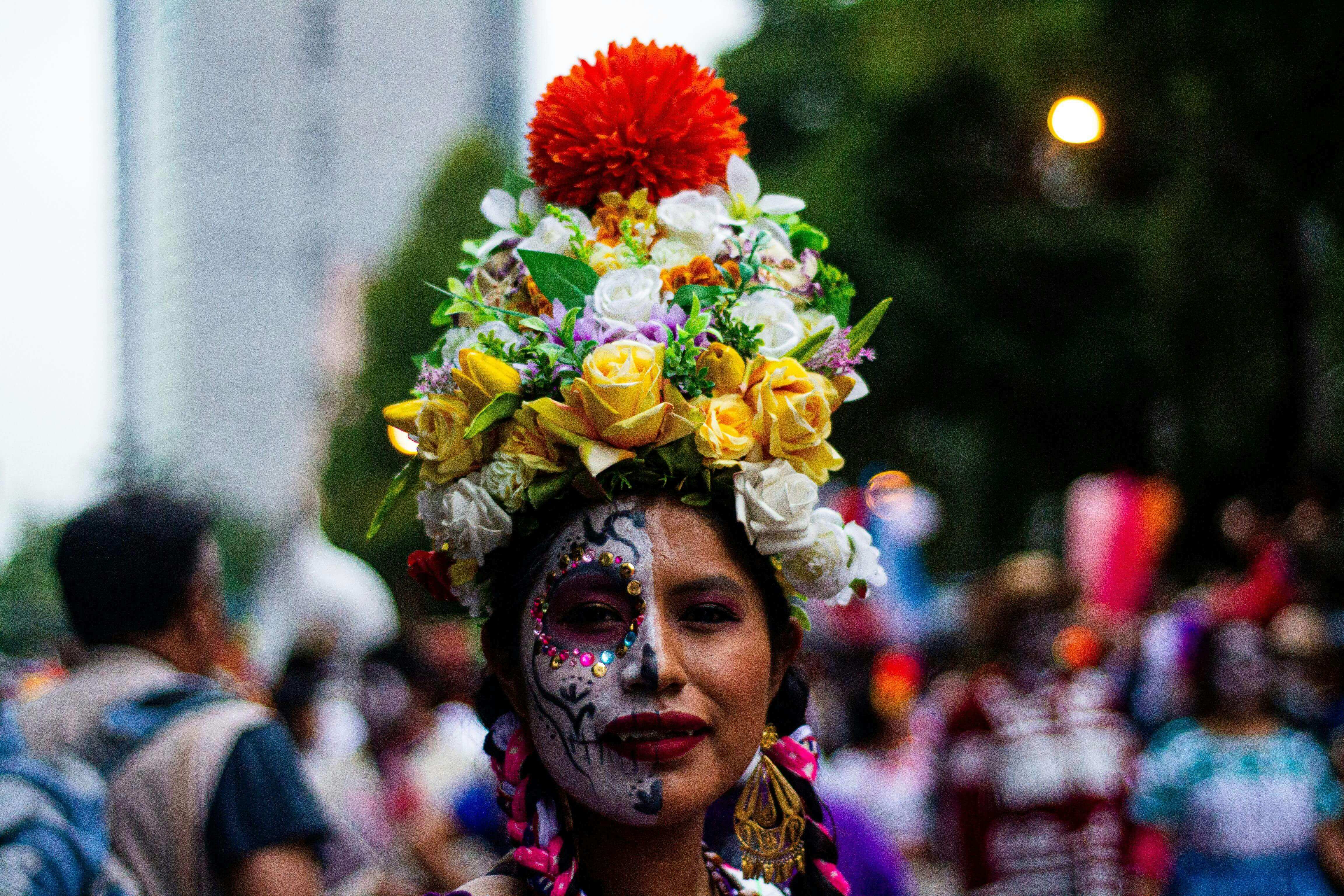 maquillaje de catrina mitad de la cara