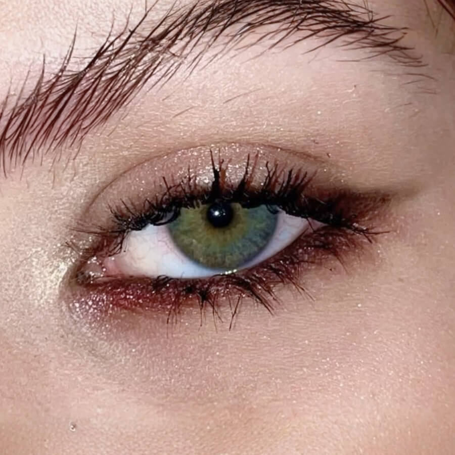 Clean Grunge Eyeliner