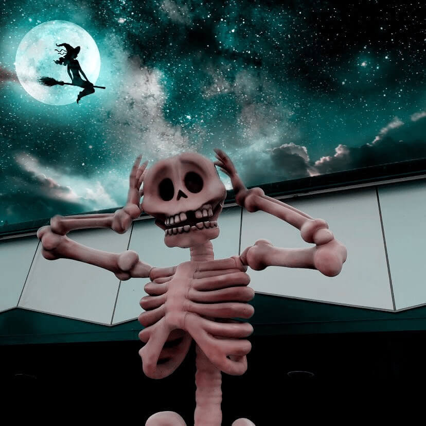 萬聖節骷髏照加上萬聖夜天空