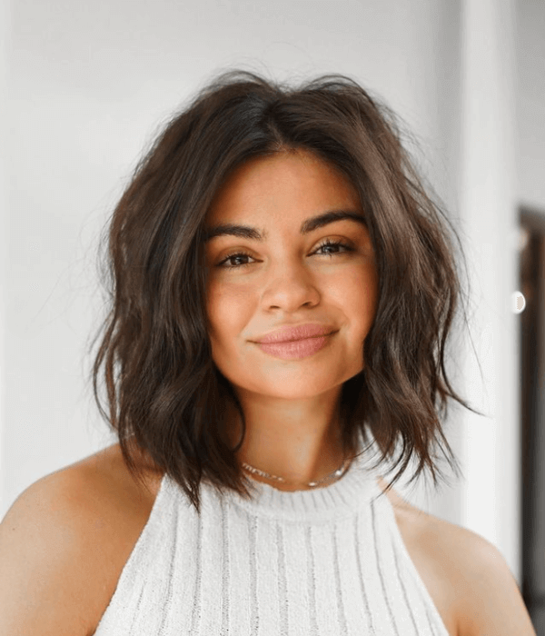 Peinado para cara redonda bob con capas Peinado para cara redonda bob con capas