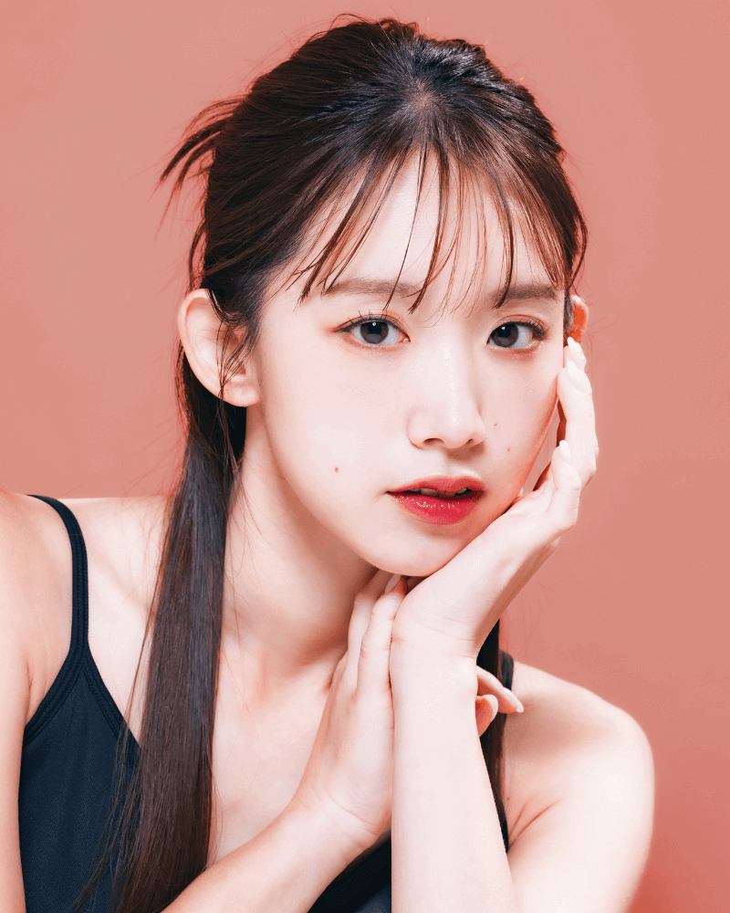 Wispy bangs suitable for all face shapes