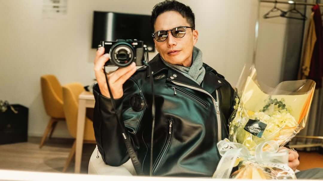 いかつい短髪の市原隼人さん