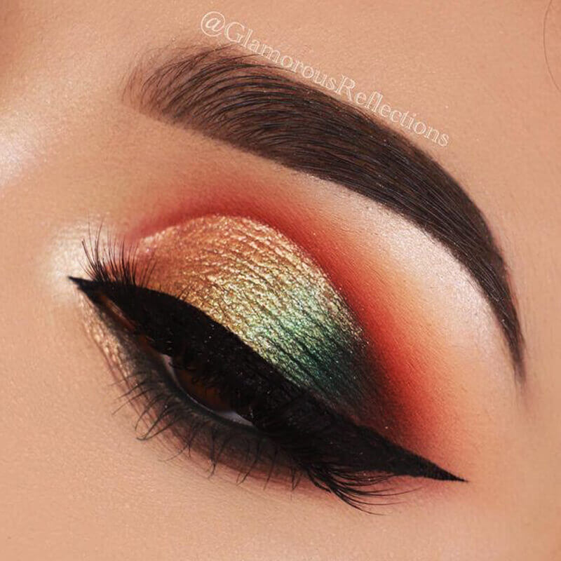 Christmas Eye Makeup Look 10: Metallic Red and Green Duo