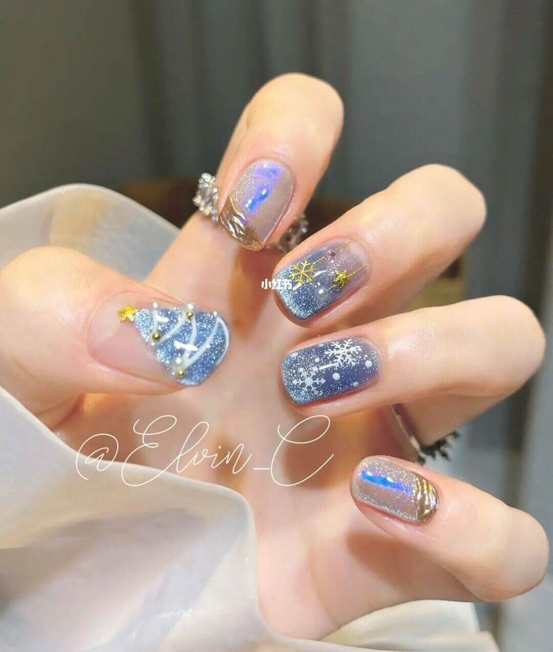 聖誕美甲推薦：冰藍雪花美甲