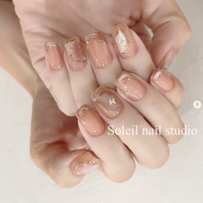 金線法式美甲 金線法式美甲