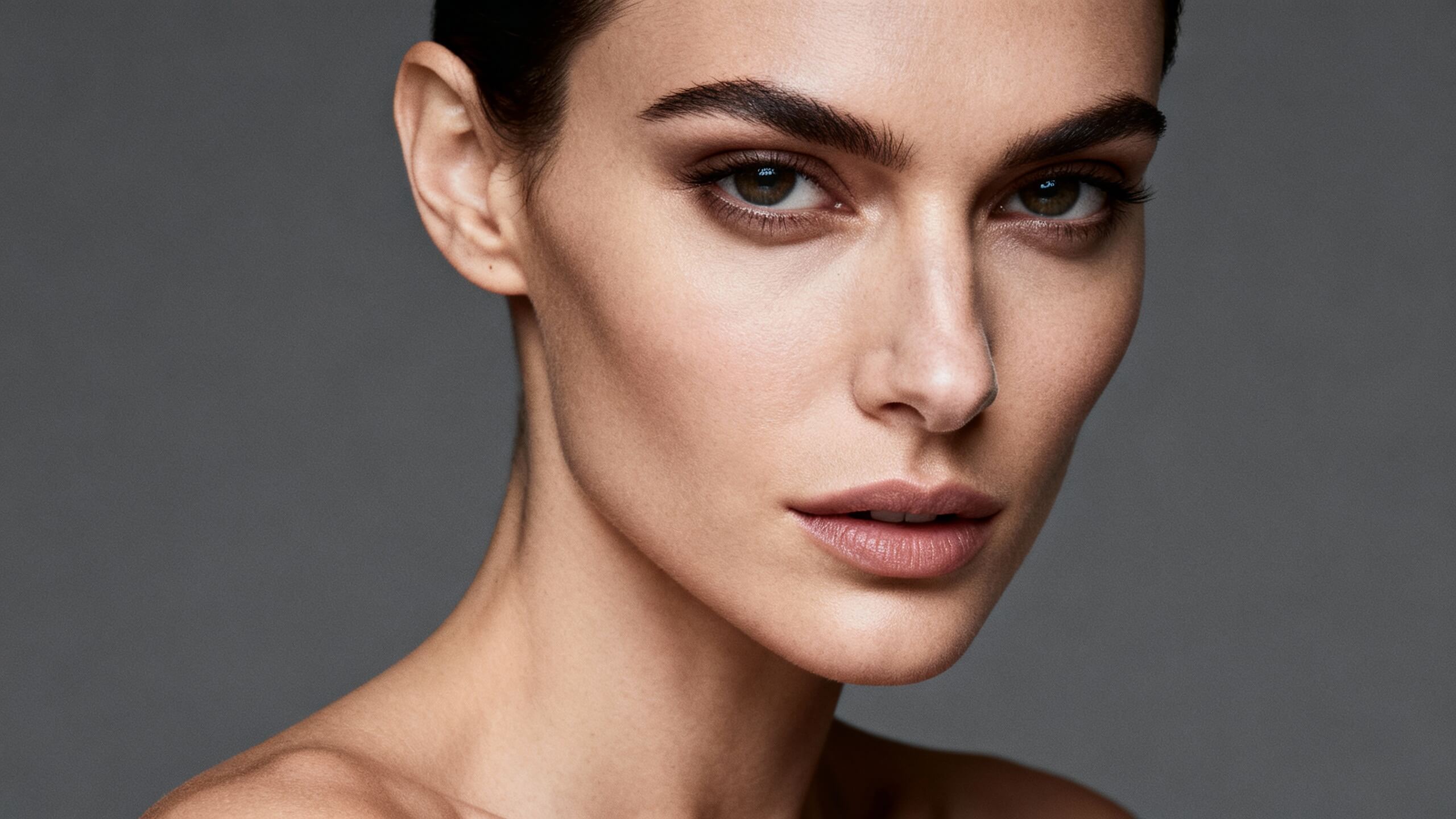 Sharp features woman sample Sharp features woman sample