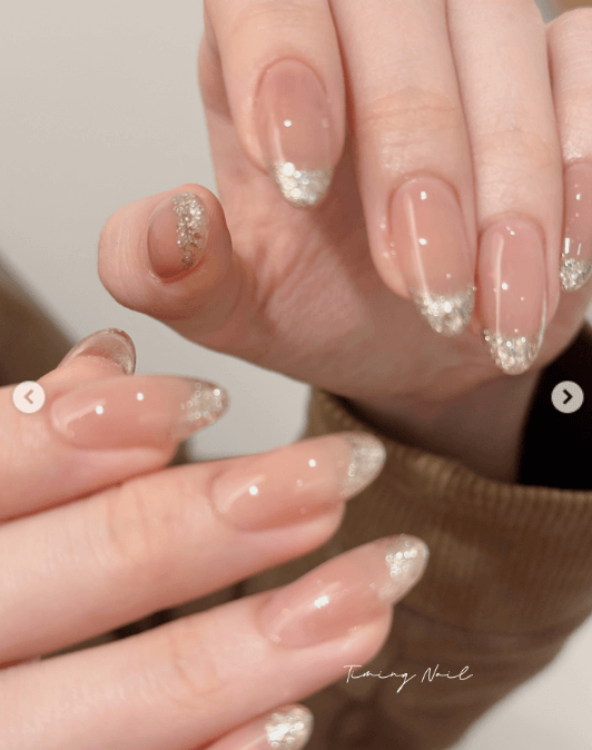 裸色鑽石法式美甲