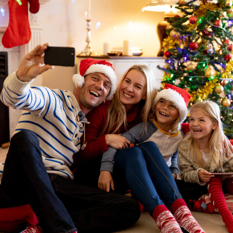 DIY Christmas Family Photos