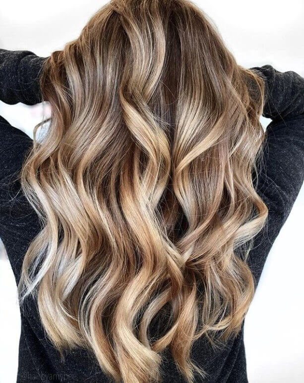 Haarfarben-Trend 2024: Ribbon Lights