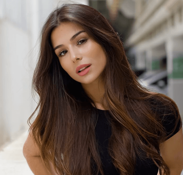 Pantone Trendhaarfarbe 2025: Mocha Mousse Pantone Trendhaarfarbe 2025: Mocha Mousse