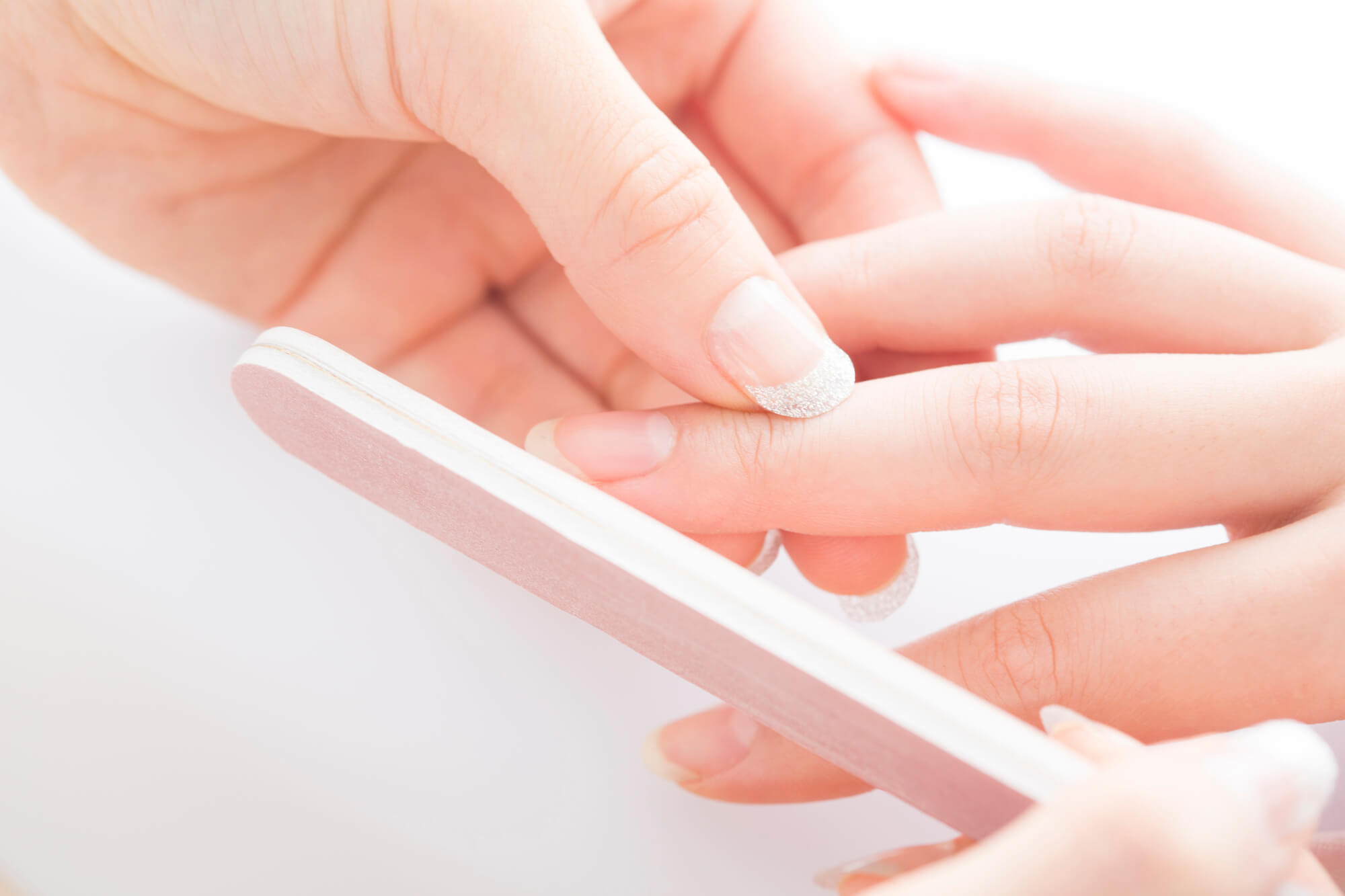 爪を整える 爪を整える