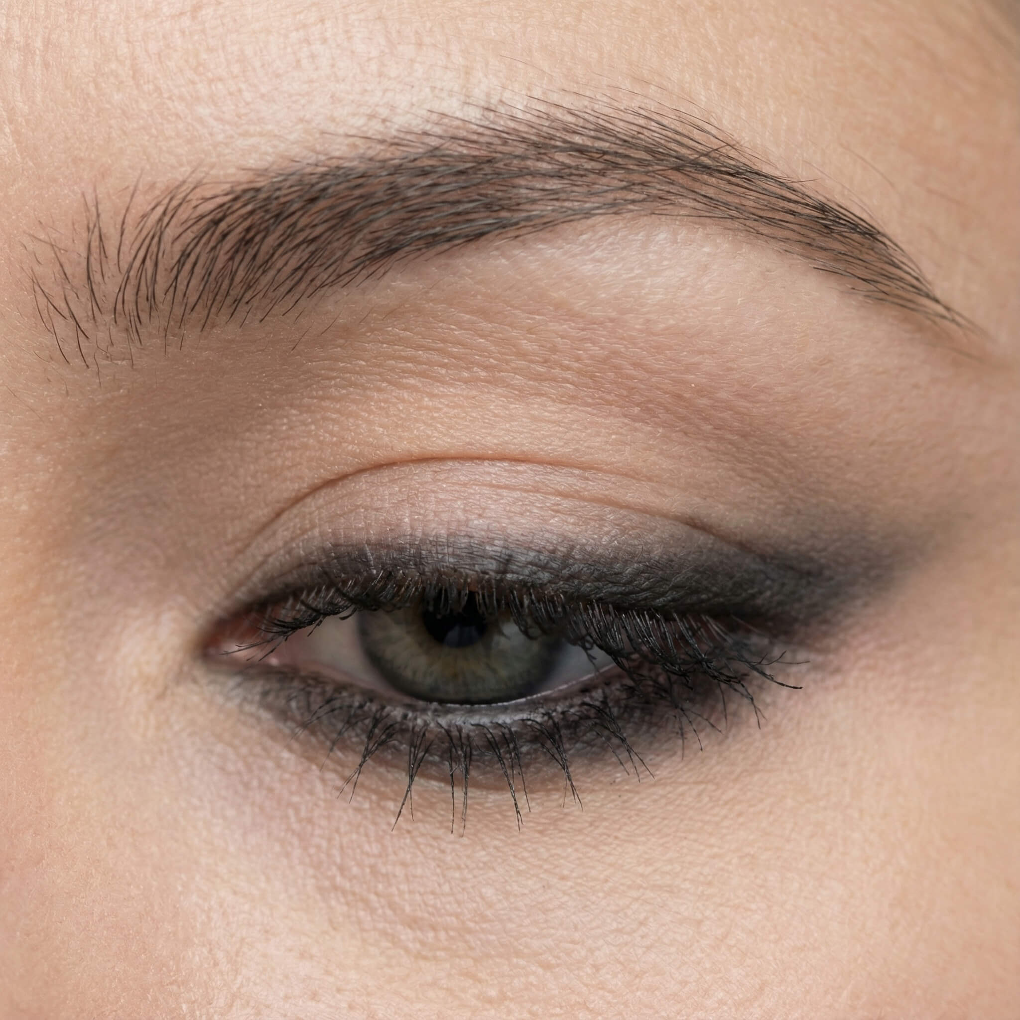 Eyeshadow as Soft Eyeliner Eyeshadow as Soft Eyeliner