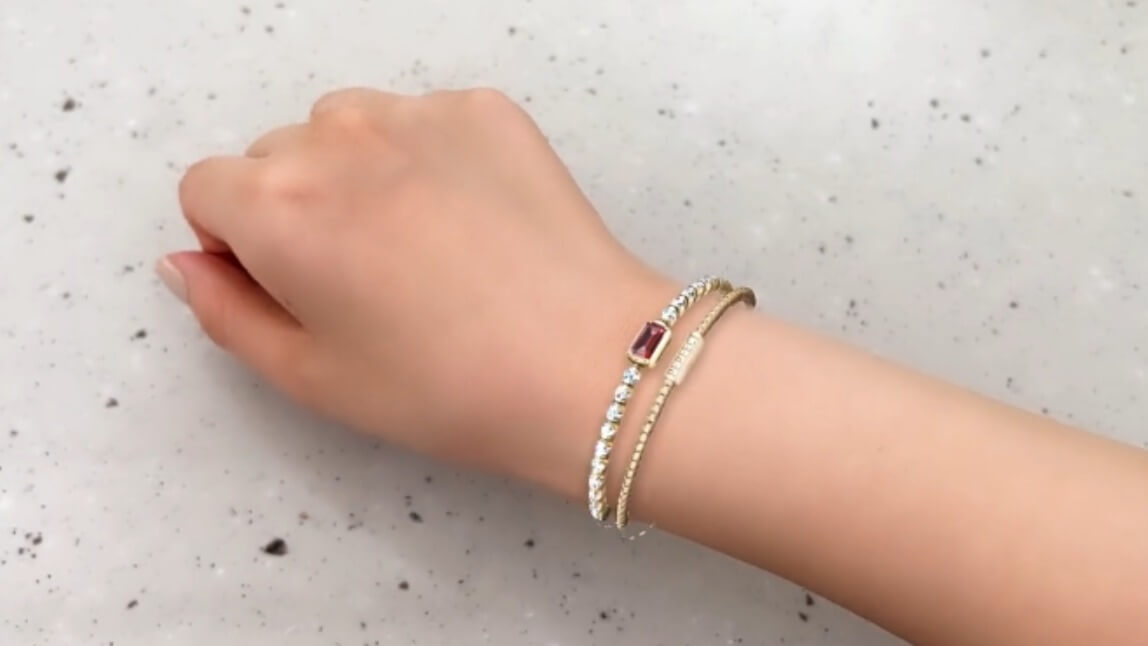 手链虚拟试戴 | 珠宝 AR 新体验——玩美移动让奢华触手可及