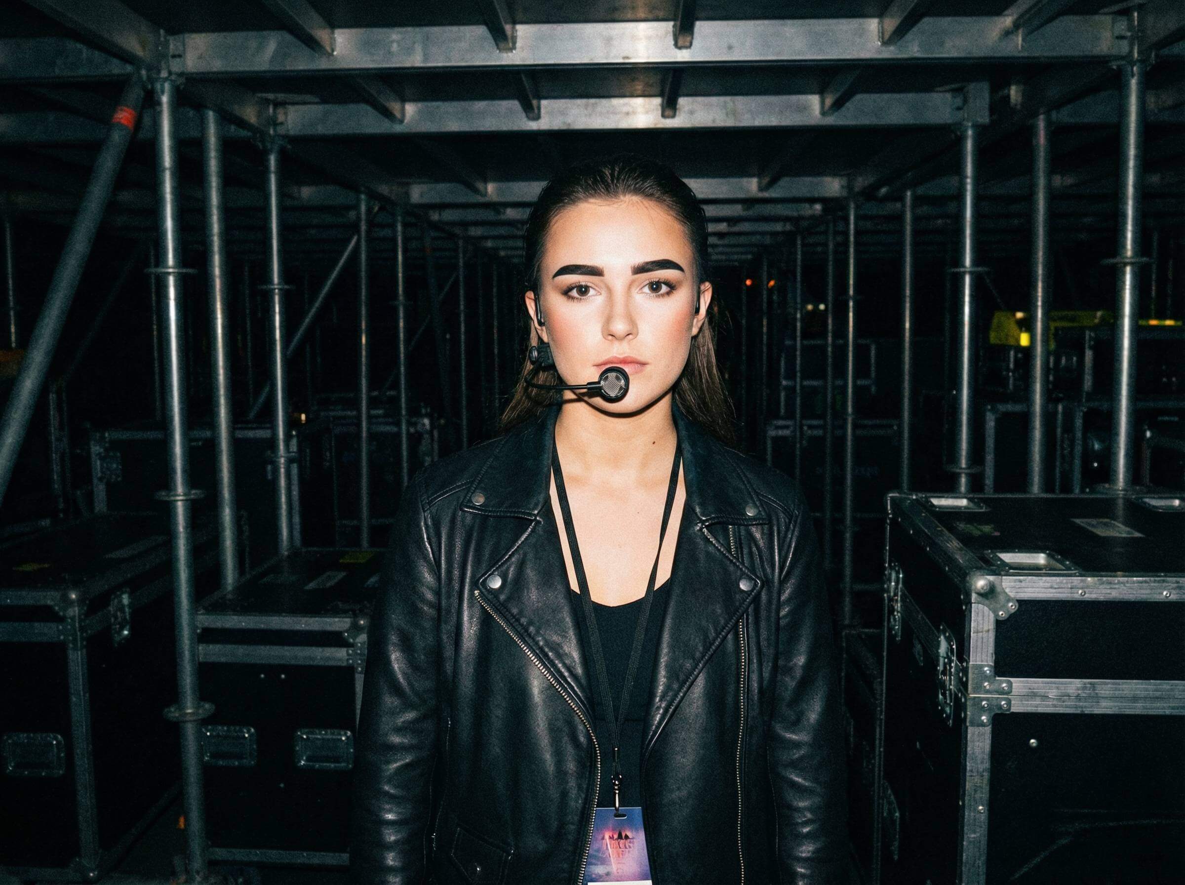 The Straight "Boy" Brow