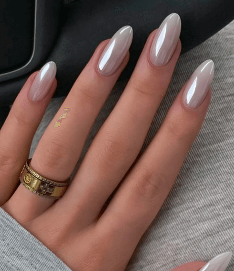Cloud dancer : tendance ongle 2026