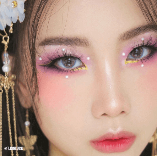 Lunar New Year Makeup Look