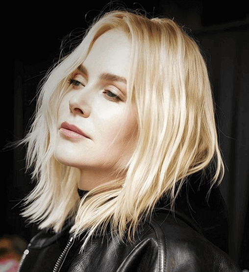 Nicole Kidman usando um corte de cabelo médio moderno para senhoras