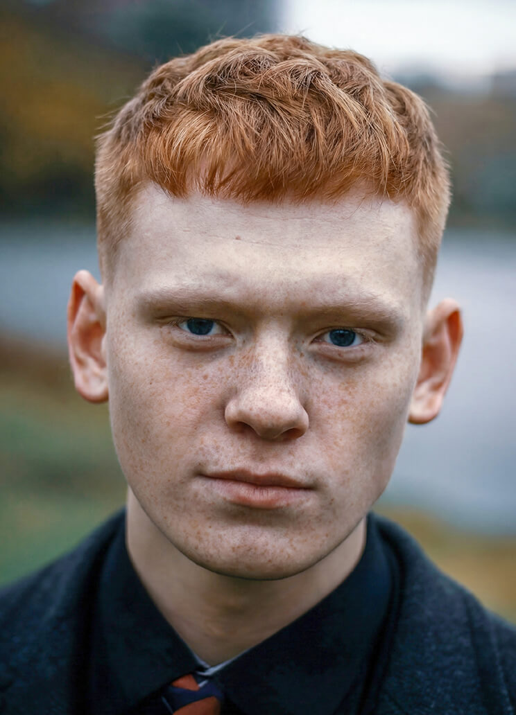 Try on this timeless hairstyle with YouCam Perfect - the best AI Hairstyle app.