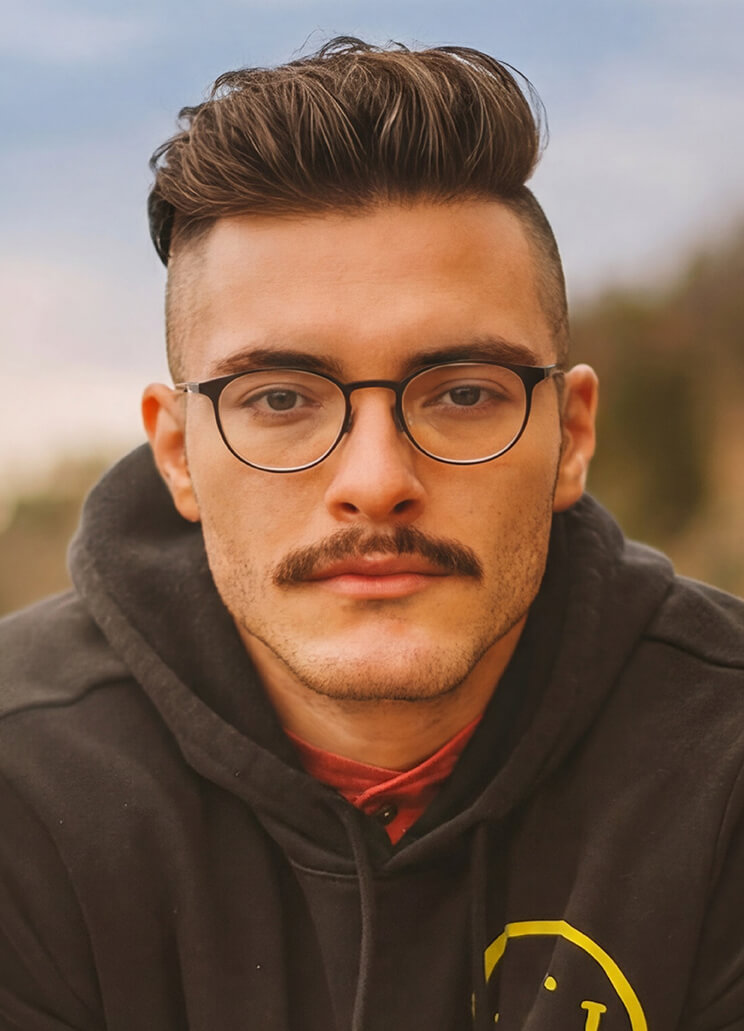 This classy hairstyle for men has been popular for many decades.