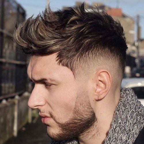 Experiment with the latest hairstyles for men using AI tools.
