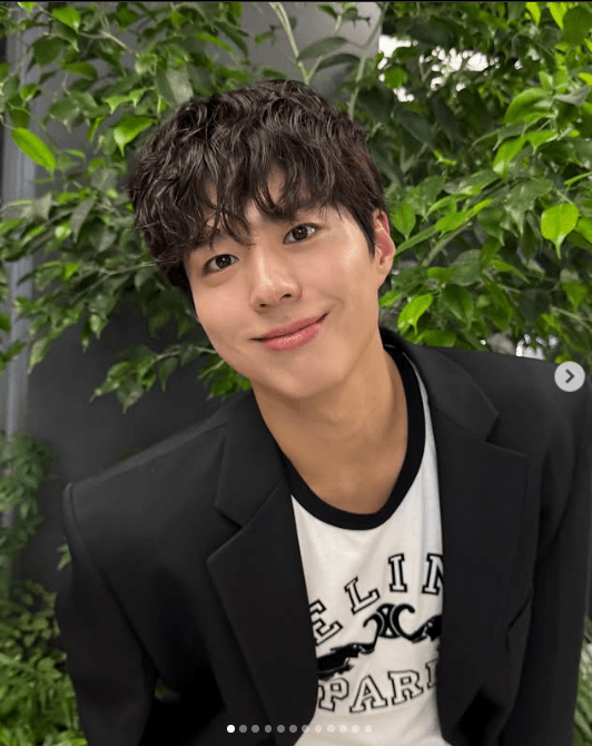 高額頭男生髮型推薦