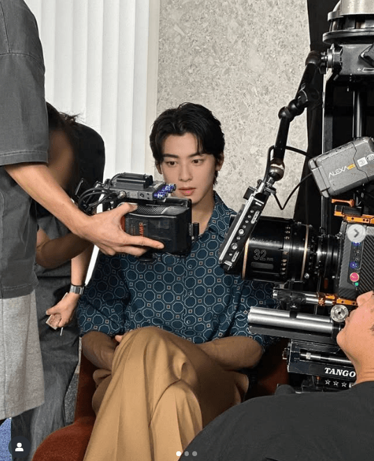 高額頭男生髮型推薦