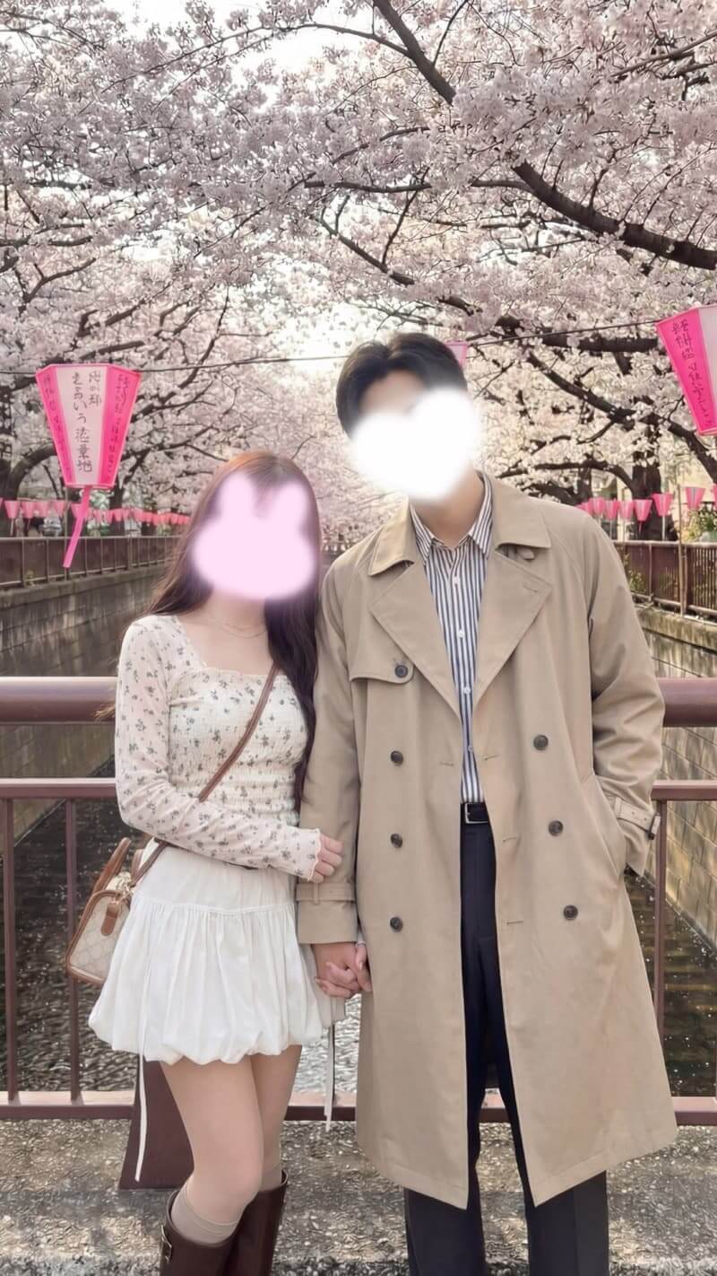 写真の顔を可愛く隠したおしゃれストーリー加工