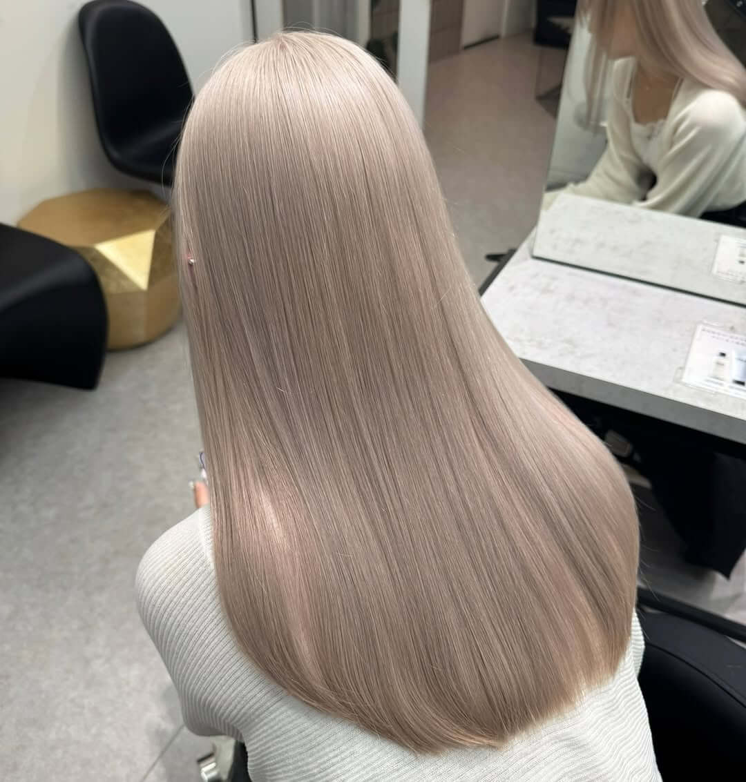 ホワイトベージュ