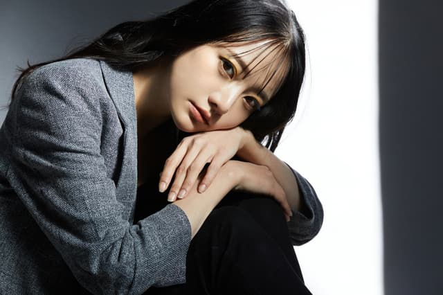 黒髪でも垢抜けている女性モデル