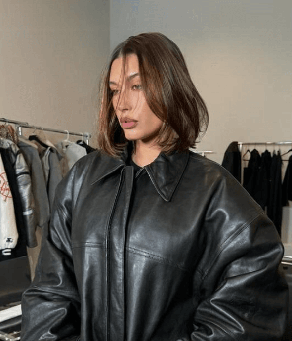 ทรงผมสั้นสำหรับผู้หญิง: บ็อบยาว Hailey Bieber