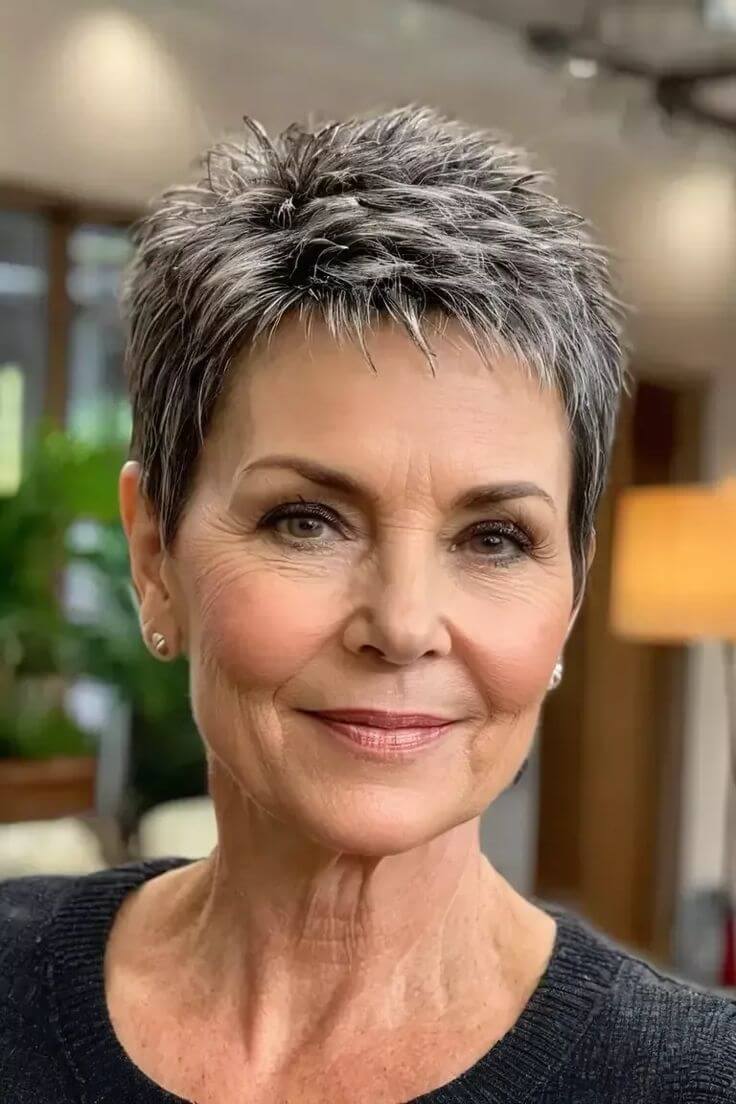 Corte degradê feminino texturizado