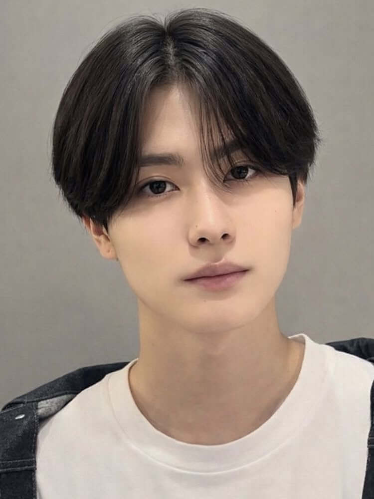 丸顔男性におすすめの髪型 丸顔男性におすすめの髪型
