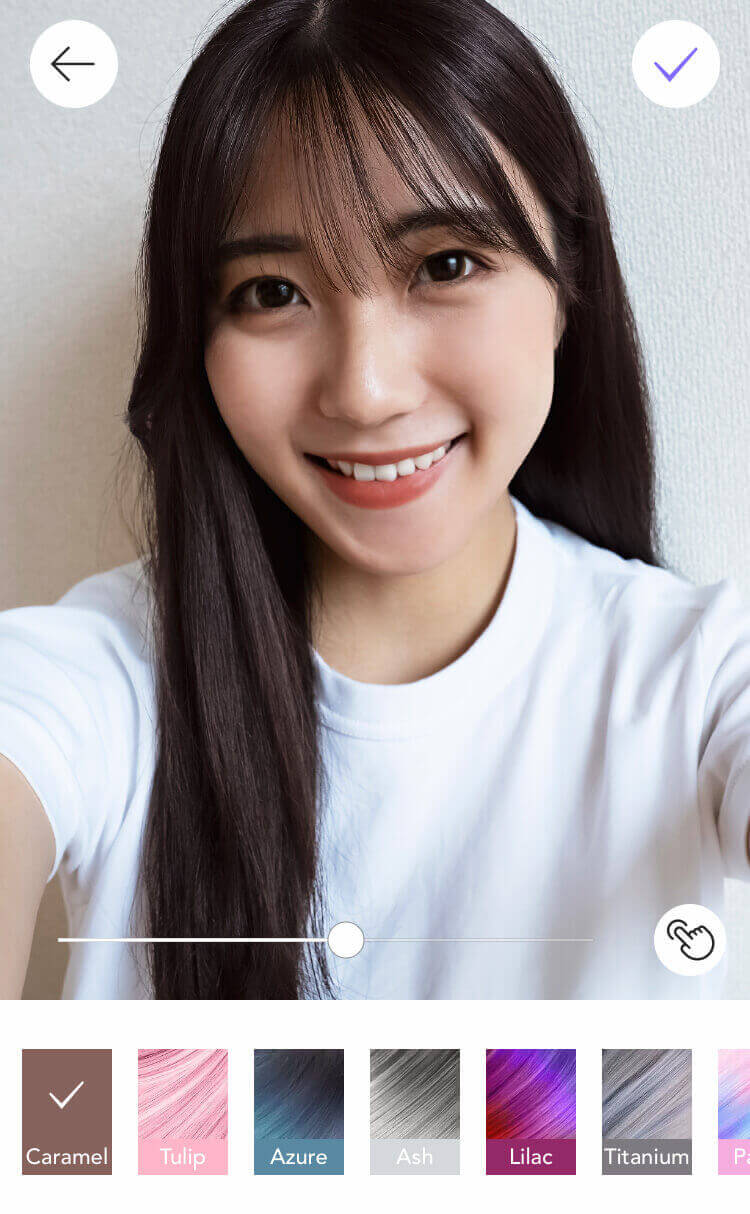 MakeupPlusで髪色診断する様子