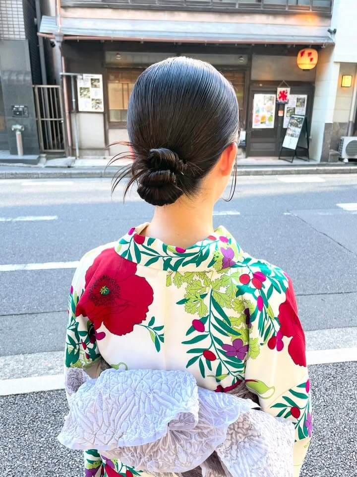 浴衣に似合うミディアムの可愛い髪型カチモリ 浴衣に似合うミディアムの可愛い髪型カチモリ