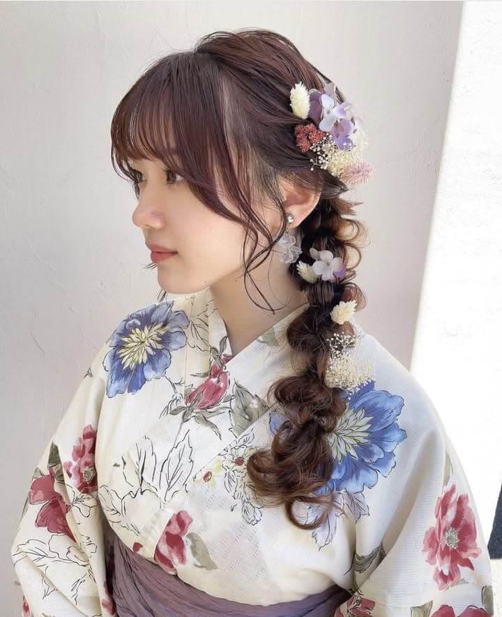 浴衣に似合うロングの可愛い髪型サイドアップ編みおろし 浴衣に似合うロングの可愛い髪型サイドアップ編みおろし