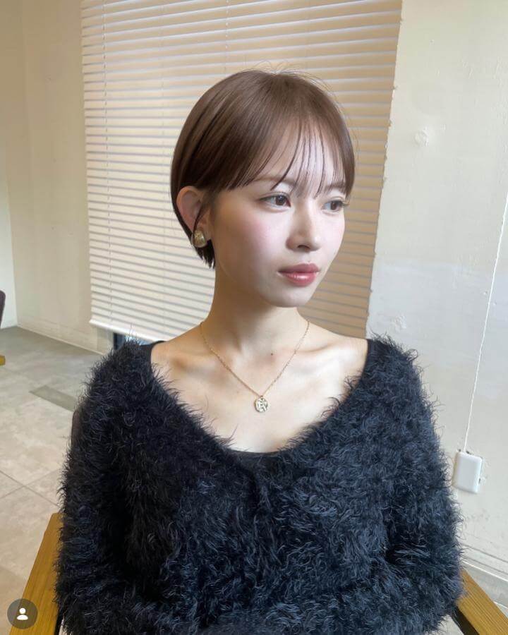 顔がでかい女性に似合う髪型コンパクトショート 顔がでかい女性に似合う髪型コンパクトショート